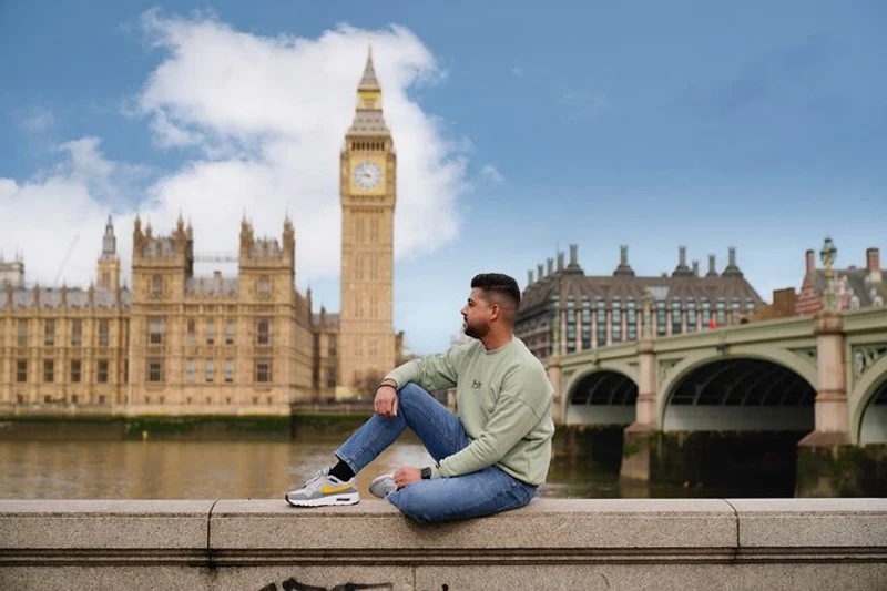 Traveller photographed in front of Big Ben and Westminster Bridge during a two-hour London photoshoot